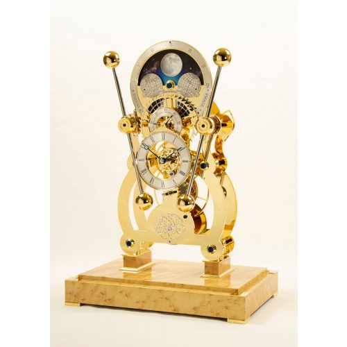 Sinclair Harding Sea Clock Moonphase vergoldet, mit Vogelaugenahorn Sockel